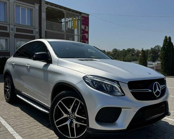 Сірий Мерседес GLE-Class Coupe, об'ємом двигуна 2.99 л та пробігом 200 тис. км за 41000 $, фото 1 на Automoto.ua