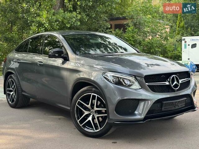Серый Мерседес GLE-Class Coupe, объемом двигателя 3 л и пробегом 114 тыс. км за 45999 $, фото 1 на Automoto.ua