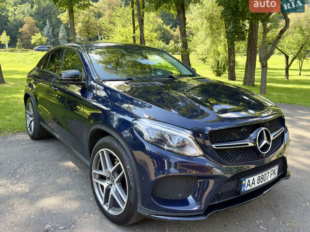 Синій Мерседес GLE-Class Coupe, об'ємом двигуна 2.99 л та пробігом 211 тис. км за 40500 $, фото 1 на Automoto.ua