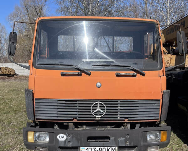 Мерседес LK-Series, объемом двигателя 6 л и пробегом 451 тыс. км за 10900 $, фото 1 на Automoto.ua