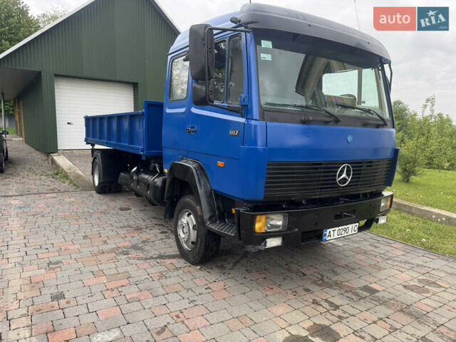 Синий Мерседес LK-Series, объемом двигателя 0 л и пробегом 356 тыс. км за 13500 $, фото 1 на Automoto.ua