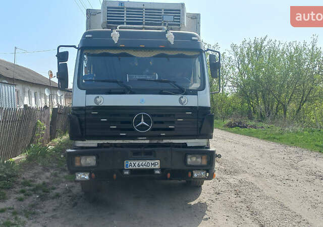 Білий Мерседес MK-Series, об'ємом двигуна 5.96 л та пробігом 600 тис. км за 15000 $, фото 1 на Automoto.ua