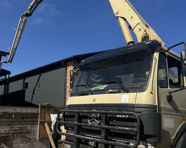 Бежевий Мерседес MK-Series, об'ємом двигуна 11 л та пробігом 350 тис. км за 55000 $, фото 1 на Automoto.ua