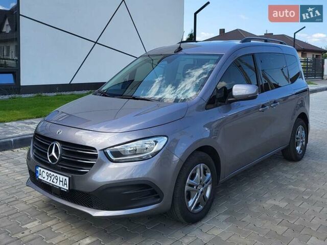 Сірий Мерседес T-Class, об'ємом двигуна 1.46 л та пробігом 23 тис. км за 31500 $, фото 1 на Automoto.ua