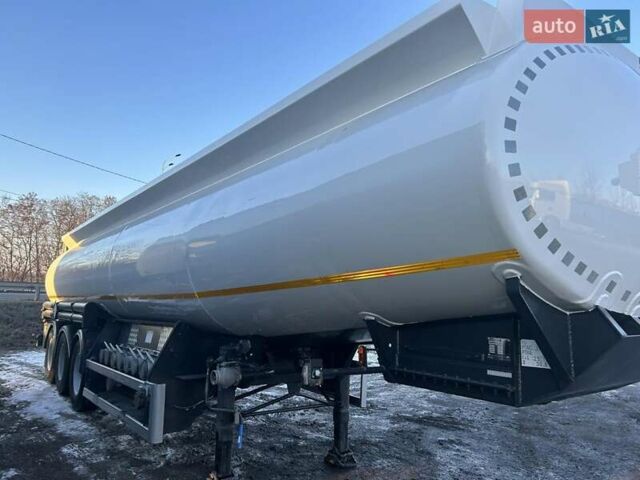 Серый Мерцерон М-343 SМ, объемом двигателя 0 л и пробегом 300 тыс. км за 44820 $, фото 1 на Automoto.ua