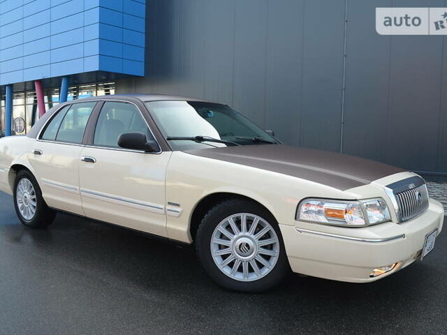 Бежевий Меркурі Grand Marquis, об'ємом двигуна 4.6 л та пробігом 472 тис. км за 18300 $, фото 1 на Automoto.ua