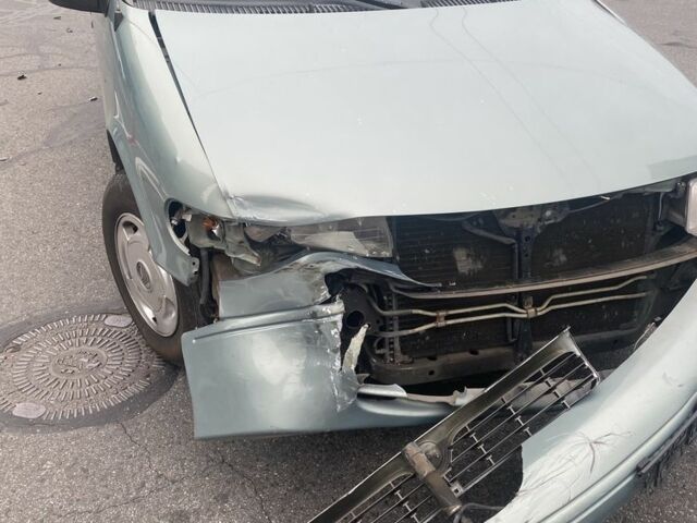 Зеленый Меркури Виллагер, объемом двигателя 3 л и пробегом 280 тыс. км за 2000 $, фото 1 на Automoto.ua