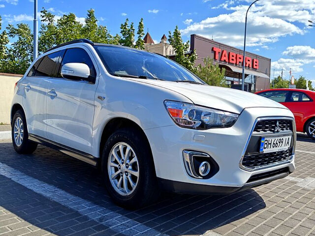 Белый Мицубиси АСХ, объемом двигателя 2 л и пробегом 124 тыс. км за 11500 $, фото 1 на Automoto.ua