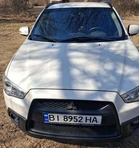 Белый Мицубиси АСХ, объемом двигателя 1.8 л и пробегом 163 тыс. км за 11500 $, фото 1 на Automoto.ua