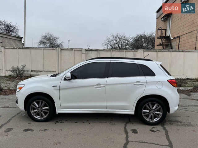 Белый Мицубиси АСХ, объемом двигателя 2.27 л и пробегом 152 тыс. км за 14500 $, фото 1 на Automoto.ua