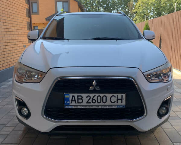 Белый Мицубиси АСХ, объемом двигателя 2 л и пробегом 200 тыс. км за 9699 $, фото 1 на Automoto.ua