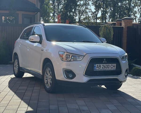Белый Мицубиси АСХ, объемом двигателя 2 л и пробегом 198 тыс. км за 12100 $, фото 1 на Automoto.ua