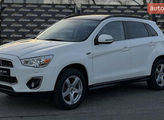 Белый Мицубиси АСХ, объемом двигателя 2.27 л и пробегом 245 тыс. км за 11950 $, фото 1 на Automoto.ua