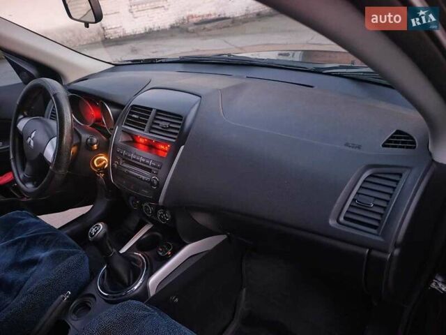 Черный Мицубиси АСХ, объемом двигателя 1.59 л и пробегом 203 тыс. км за 9600 $, фото 1 на Automoto.ua