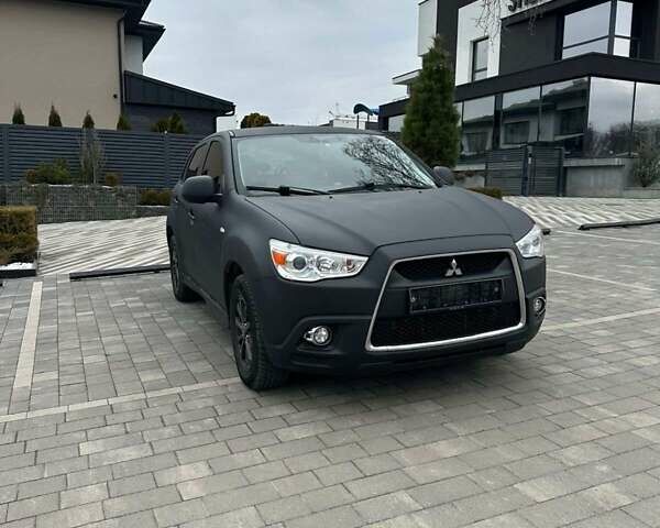 Черный Мицубиси АСХ, объемом двигателя 1.8 л и пробегом 230 тыс. км за 8599 $, фото 1 на Automoto.ua