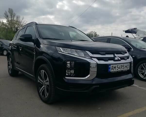 Черный Мицубиси АСХ, объемом двигателя 2 л и пробегом 9 тыс. км за 25000 $, фото 1 на Automoto.ua