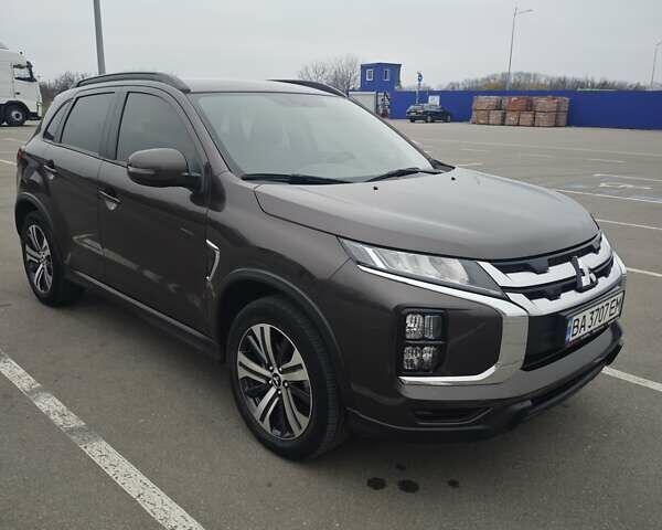 Коричневый Мицубиси АСХ, объемом двигателя 2 л и пробегом 40 тыс. км за 20000 $, фото 1 на Automoto.ua