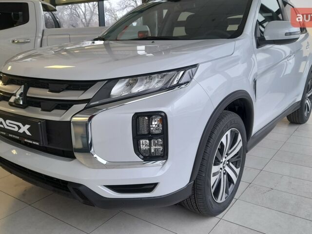 купить новое авто Мицубиси АСХ 2024 года от официального дилера АДІС-МОТОР Мицубиси фото