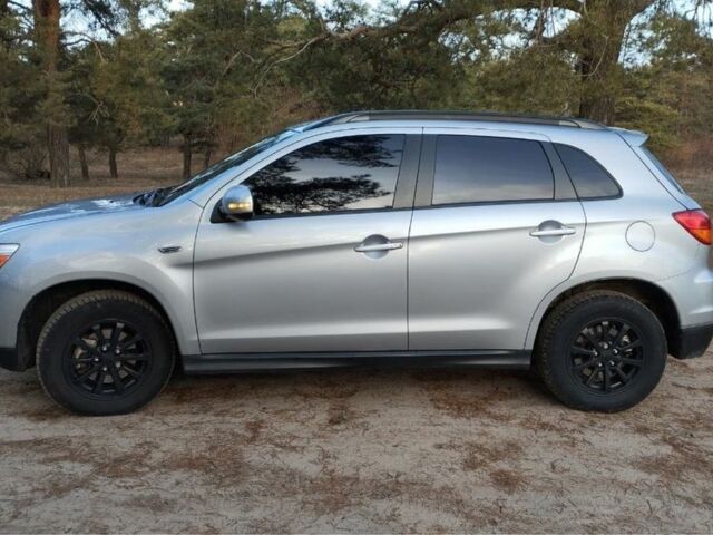 Серый Мицубиси АСХ, объемом двигателя 1.8 л и пробегом 199 тыс. км за 10500 $, фото 1 на Automoto.ua