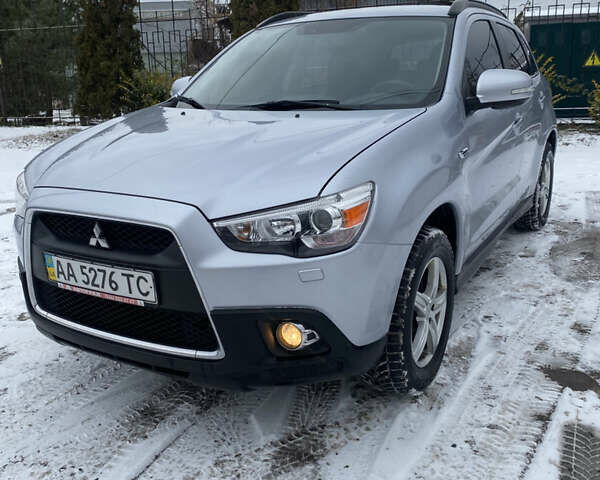 Серый Мицубиси АСХ, объемом двигателя 2 л и пробегом 142 тыс. км за 10700 $, фото 1 на Automoto.ua