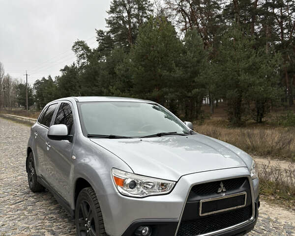 Серый Мицубиси АСХ, объемом двигателя 1.59 л и пробегом 149 тыс. км за 9200 $, фото 1 на Automoto.ua