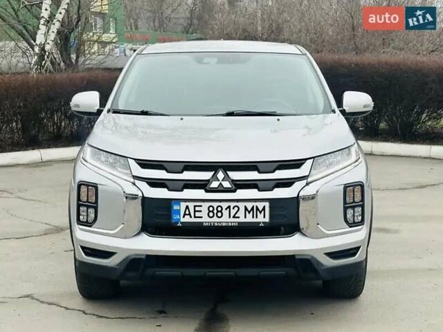 Серый Мицубиси АСХ, объемом двигателя 2 л и пробегом 56 тыс. км за 18500 $, фото 1 на Automoto.ua