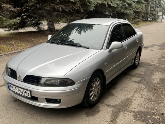 Сірий Міцубісі Харизма, об'ємом двигуна 1.6 л та пробігом 262 тис. км за 3700 $, фото 1 на Automoto.ua