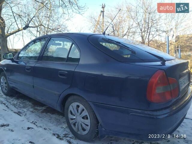 Синий Мицубиси Харизма, объемом двигателя 1.6 л и пробегом 223 тыс. км за 2999 $, фото 1 на Automoto.ua