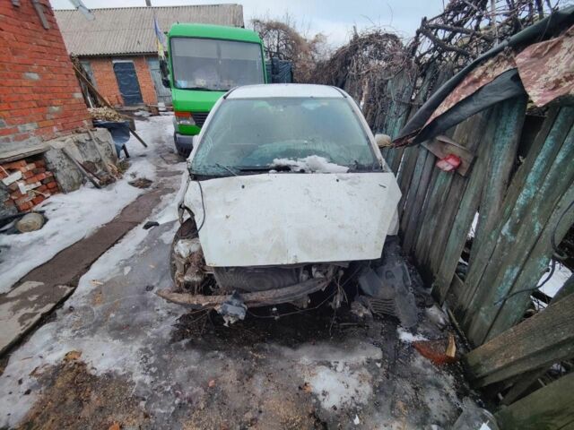 Белый Мицубиси Кольт, объемом двигателя 0 л и пробегом 276 тыс. км за 1100 $, фото 1 на Automoto.ua