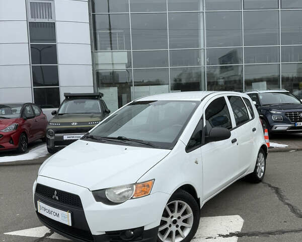Білий Міцубісі Кольт, об'ємом двигуна 1.33 л та пробігом 236 тис. км за 4700 $, фото 1 на Automoto.ua