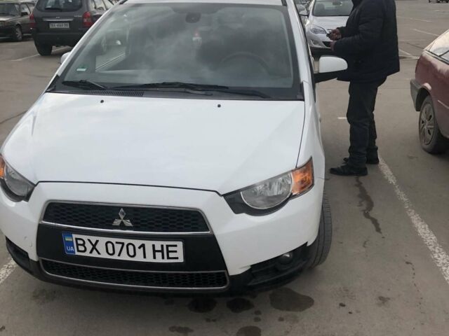 Белый Мицубиси Кольт, объемом двигателя 1.3 л и пробегом 165 тыс. км за 6200 $, фото 1 на Automoto.ua