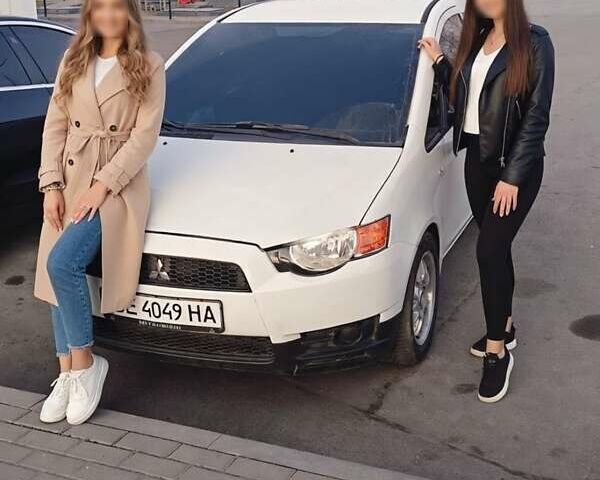 Білий Міцубісі Кольт, об'ємом двигуна 1.1 л та пробігом 199 тис. км за 4510 $, фото 1 на Automoto.ua