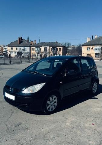 Черный Мицубиси Кольт, объемом двигателя 1.33 л и пробегом 164 тыс. км за 5100 $, фото 1 на Automoto.ua