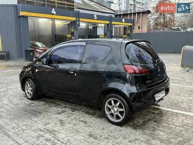 Чорний Міцубісі Кольт, об'ємом двигуна 1.3 л та пробігом 110 тис. км за 5900 $, фото 1 на Automoto.ua