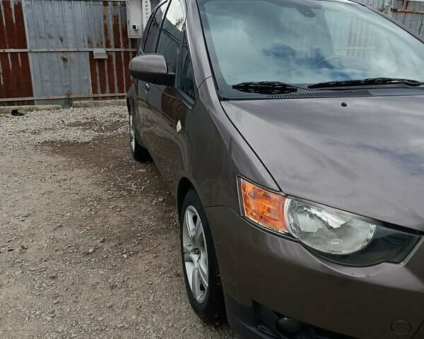 Коричневий Міцубісі Кольт, об'ємом двигуна 1.3 л та пробігом 225 тис. км за 5100 $, фото 1 на Automoto.ua