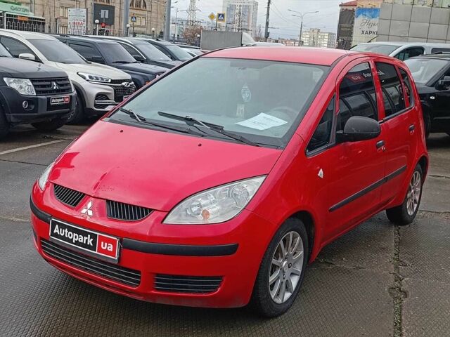 Красный Мицубиси Кольт, объемом двигателя 1.3 л и пробегом 184 тыс. км за 3940 $, фото 1 на Automoto.ua