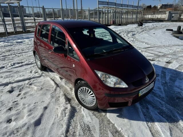 Червоний Міцубісі Кольт, об'ємом двигуна 1.3 л та пробігом 89 тис. км за 4990 $, фото 1 на Automoto.ua