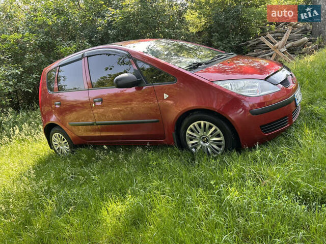 Красный Мицубиси Кольт, объемом двигателя 1.33 л и пробегом 151 тыс. км за 4500 $, фото 1 на Automoto.ua