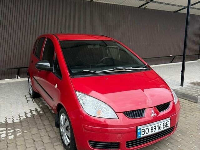 Червоний Міцубісі Кольт, об'ємом двигуна 1.3 л та пробігом 120 тис. км за 3800 $, фото 1 на Automoto.ua