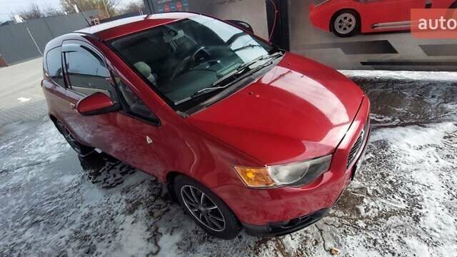 Червоний Міцубісі Кольт, об'ємом двигуна 1.33 л та пробігом 118 тис. км за 5500 $, фото 1 на Automoto.ua
