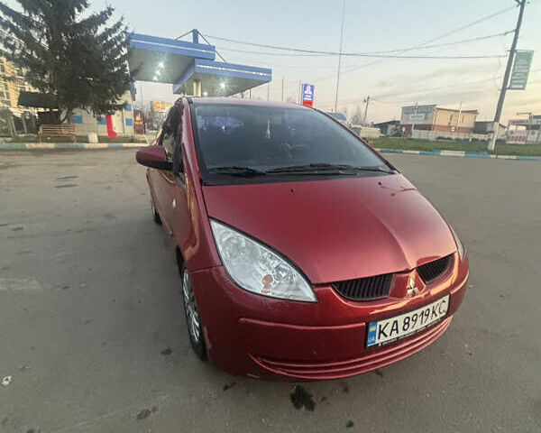 Красный Мицубиси Кольт, объемом двигателя 1.33 л и пробегом 266 тыс. км за 4300 $, фото 1 на Automoto.ua