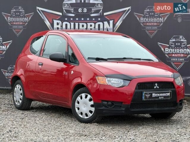 Червоний Міцубісі Кольт, об'ємом двигуна 1.12 л та пробігом 120 тис. км за 4090 $, фото 1 на Automoto.ua