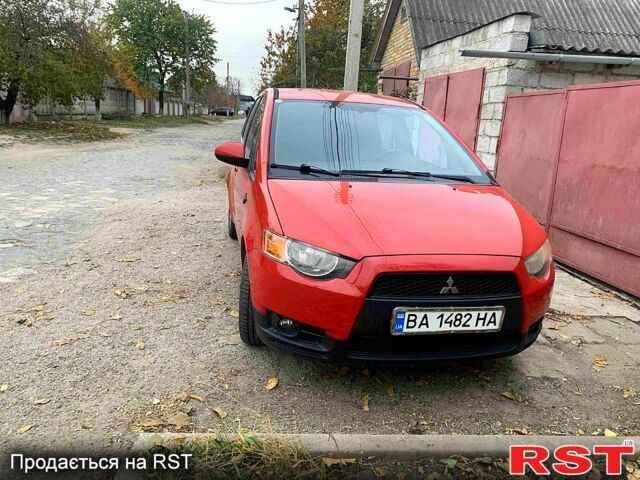 Красный Мицубиси Кольт, объемом двигателя 1.3 л и пробегом 165 тыс. км за 5300 $, фото 1 на Automoto.ua