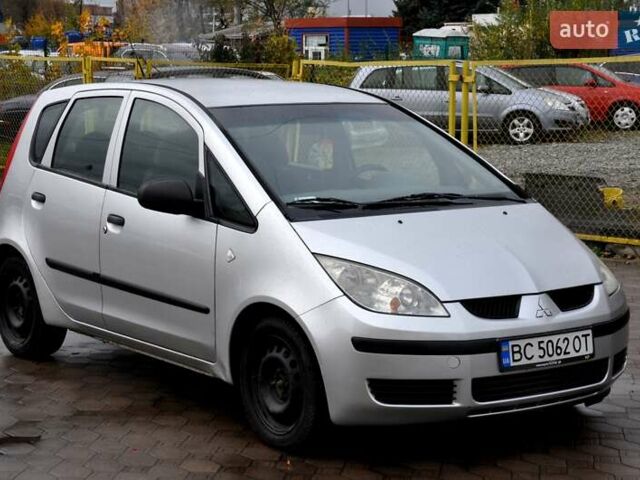 Міцубісі Кольт 2004 у Львові на Automoto.ua Сірий Міцубісі Кольт, об'ємом двигуна 1.3 л та пробігом 210 тис. км за 3500 $, фото 1 на Automoto.ua