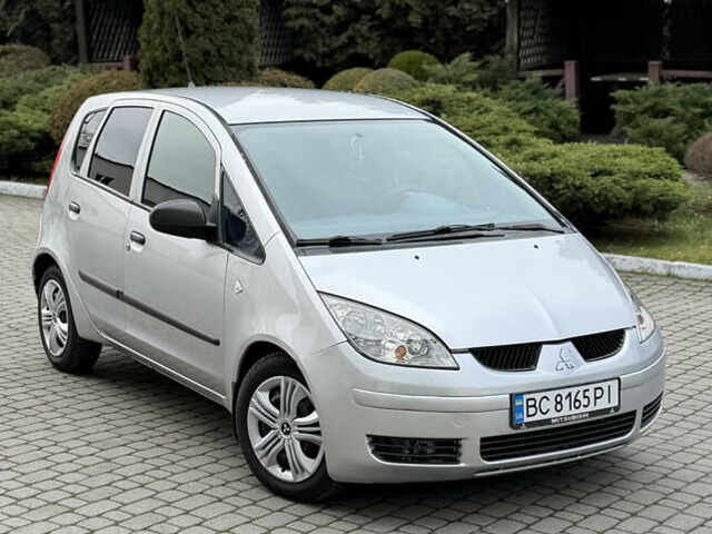 Сірий Міцубісі Кольт, об'ємом двигуна 1.3 л та пробігом 275 тис. км за 3390 $, фото 1 на Automoto.ua