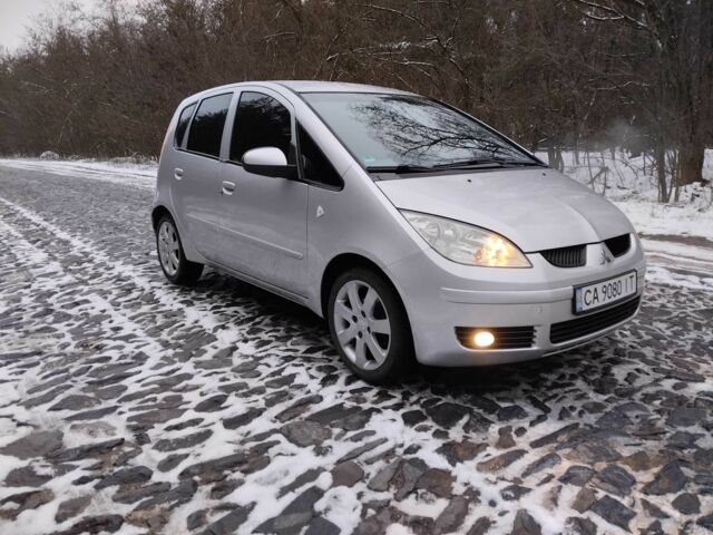 Сірий Міцубісі Кольт, об'ємом двигуна 1.3 л та пробігом 195 тис. км за 3999 $, фото 1 на Automoto.ua