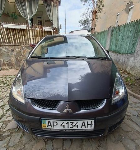 Серый Мицубиси Кольт, объемом двигателя 1.3 л и пробегом 204 тыс. км за 4500 $, фото 1 на Automoto.ua