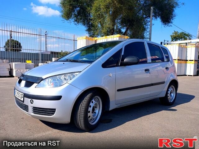 Серый Мицубиси Кольт, объемом двигателя 1.3 л и пробегом 178 тыс. км за 4500 $, фото 1 на Automoto.ua