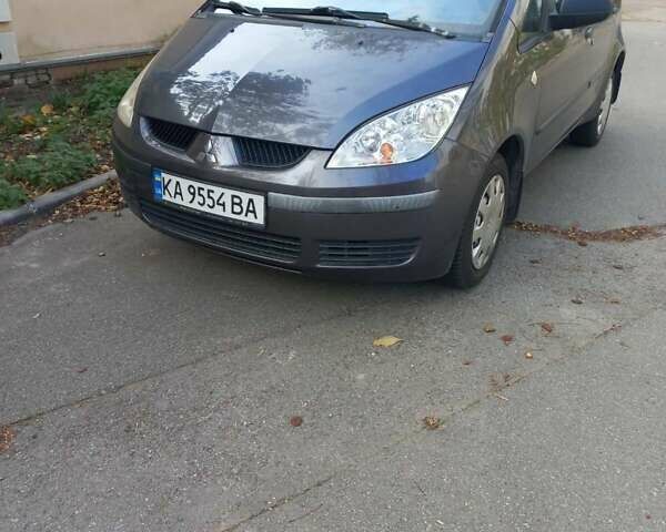 Сірий Міцубісі Кольт, об'ємом двигуна 1.12 л та пробігом 240 тис. км за 3991 $, фото 1 на Automoto.ua