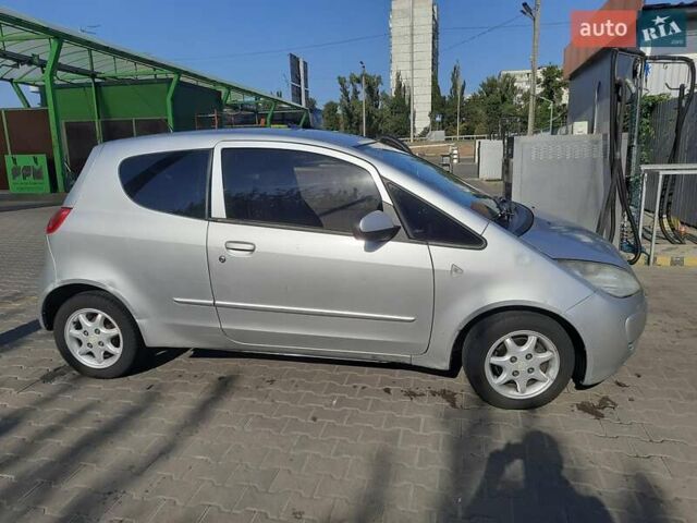 Сірий Міцубісі Кольт, об'ємом двигуна 1.3 л та пробігом 274 тис. км за 3500 $, фото 1 на Automoto.ua